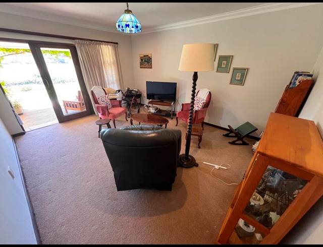 1 BEDROOM APARTMENT FOR SALE IN GREENDALE